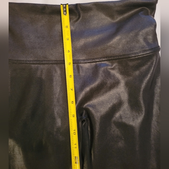 Spanx Black Coated Leggings Size Large - Picture 6 of 12